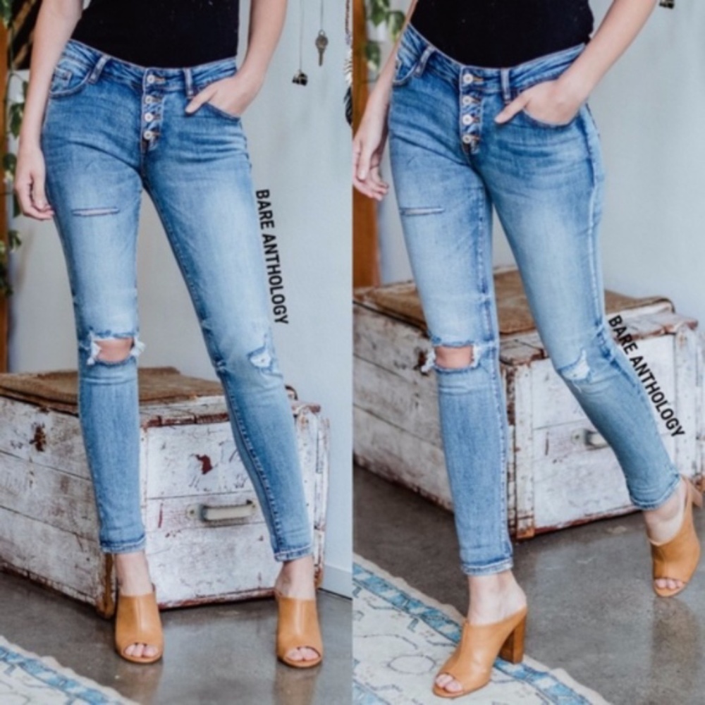❌SOLD❌ Kancan Denim Blue Button fly Distressed Skinny jeans